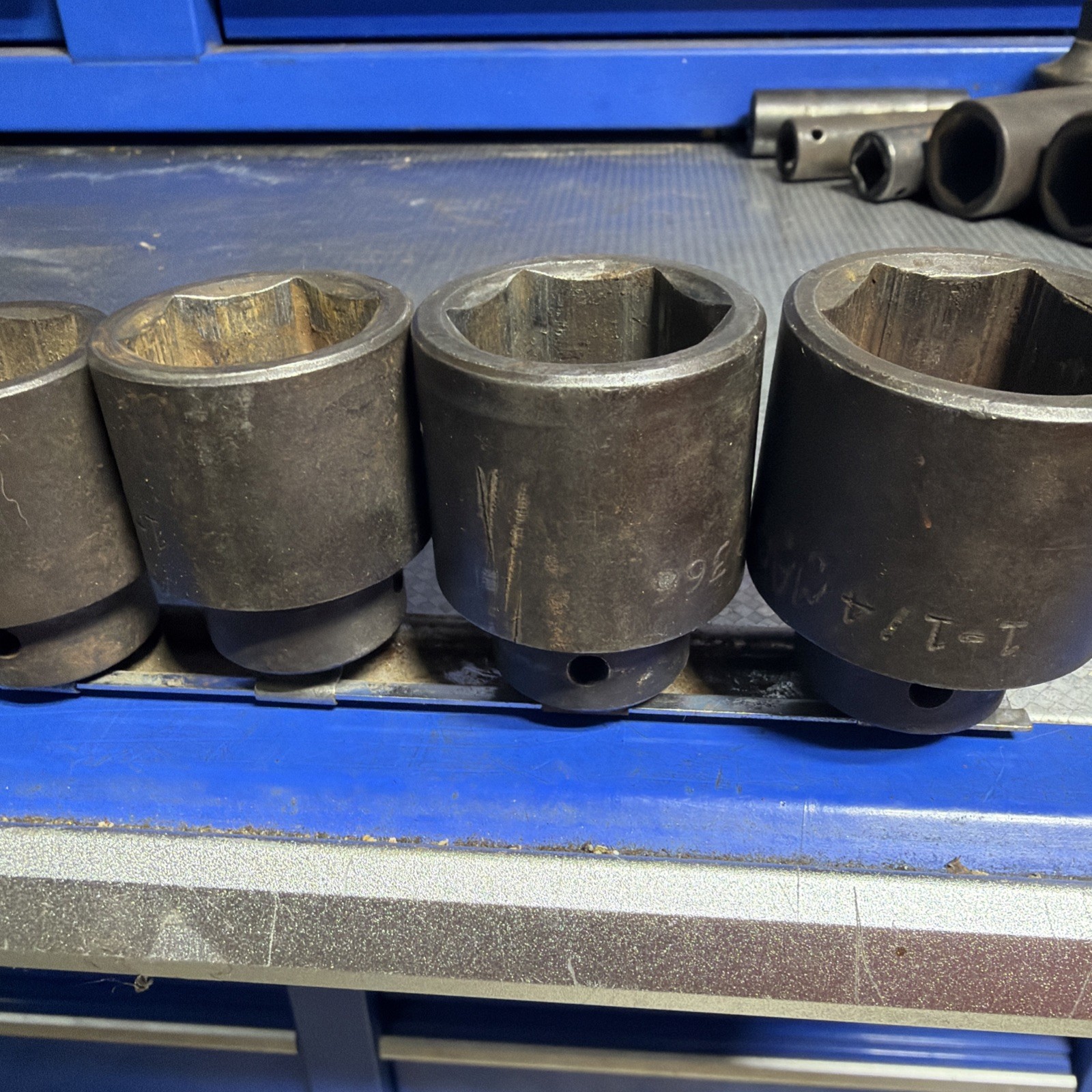 MAC Tools 1/2″ Drive 14 Pc SAE 6 Pt Impact Socket Set VP- SERIES 3/8- 1 1/4.