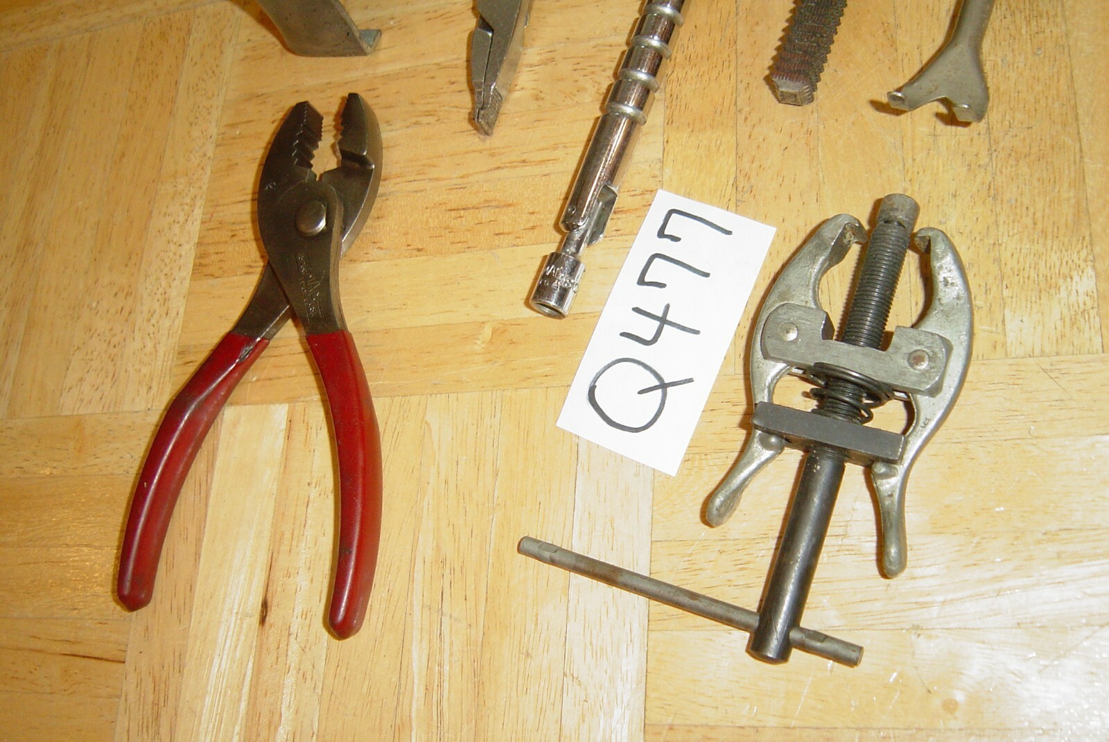 MAC TOOLS 7 PIECE ASSORTED GENERAL PURPOSE AUTOMOTIVE TOOLS