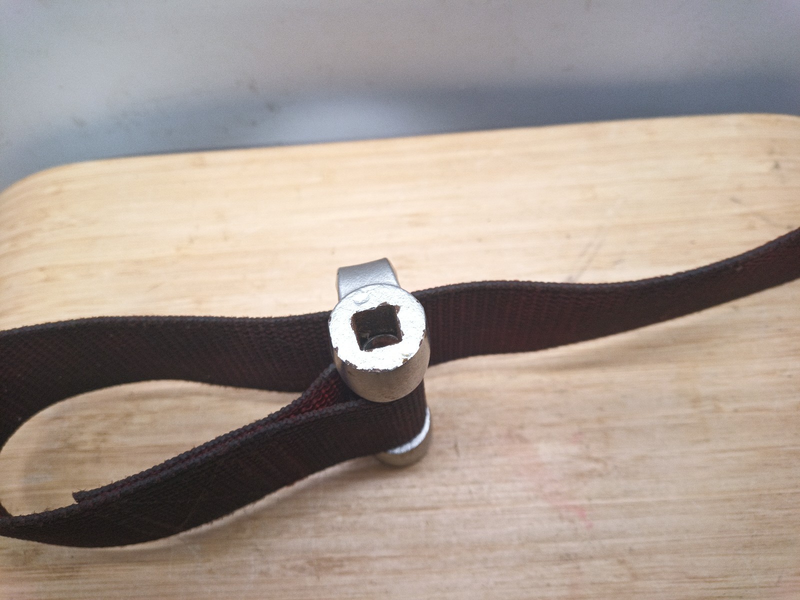 Snap-on Heavy-Duty Adjustable Strap Oil Filter Wrench Socket 1/2″ & 3/8″ A91C