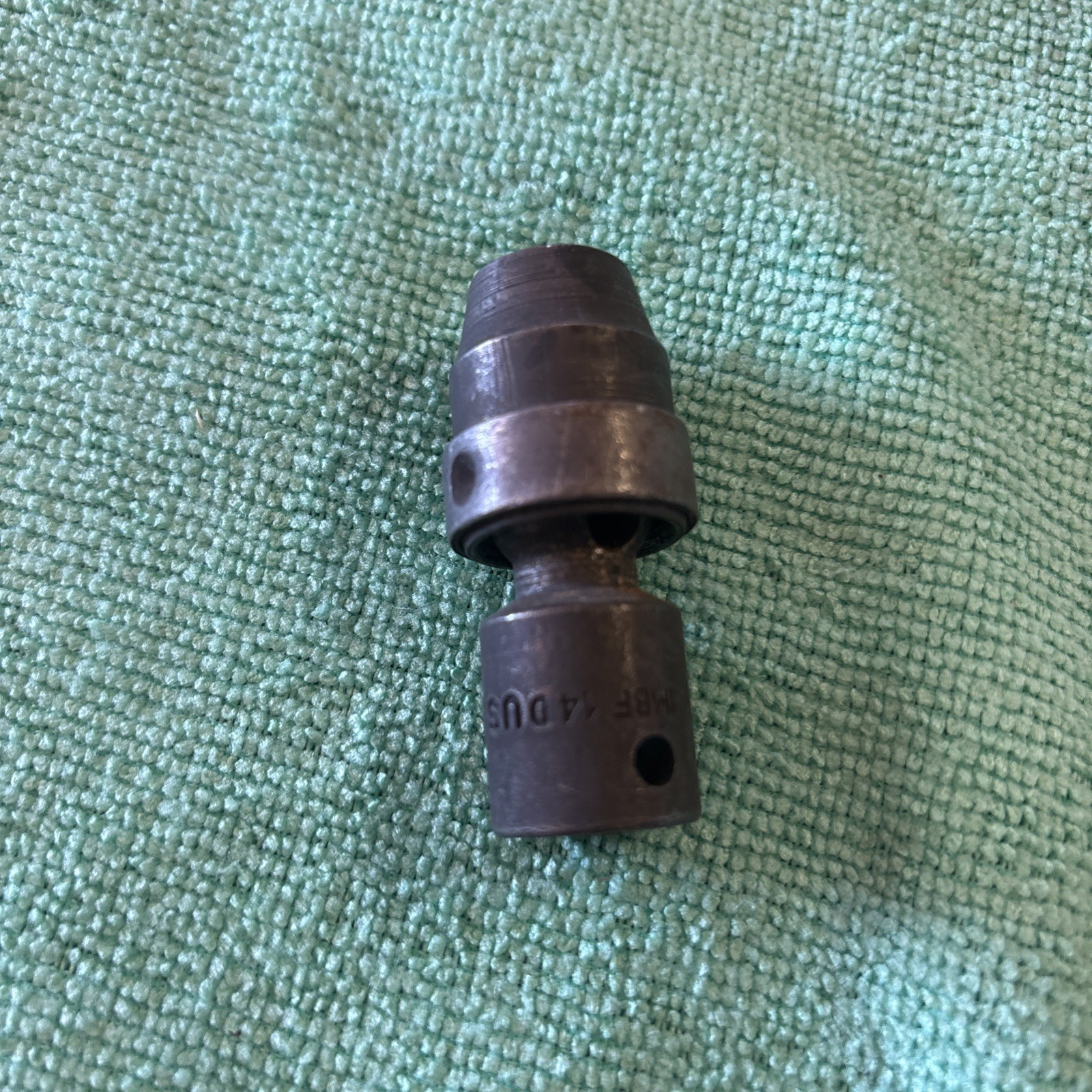 Snap-On 3/8” Drive Shallow Standard 7/16” 6 Point Swivel Impact Socket IMBF14D