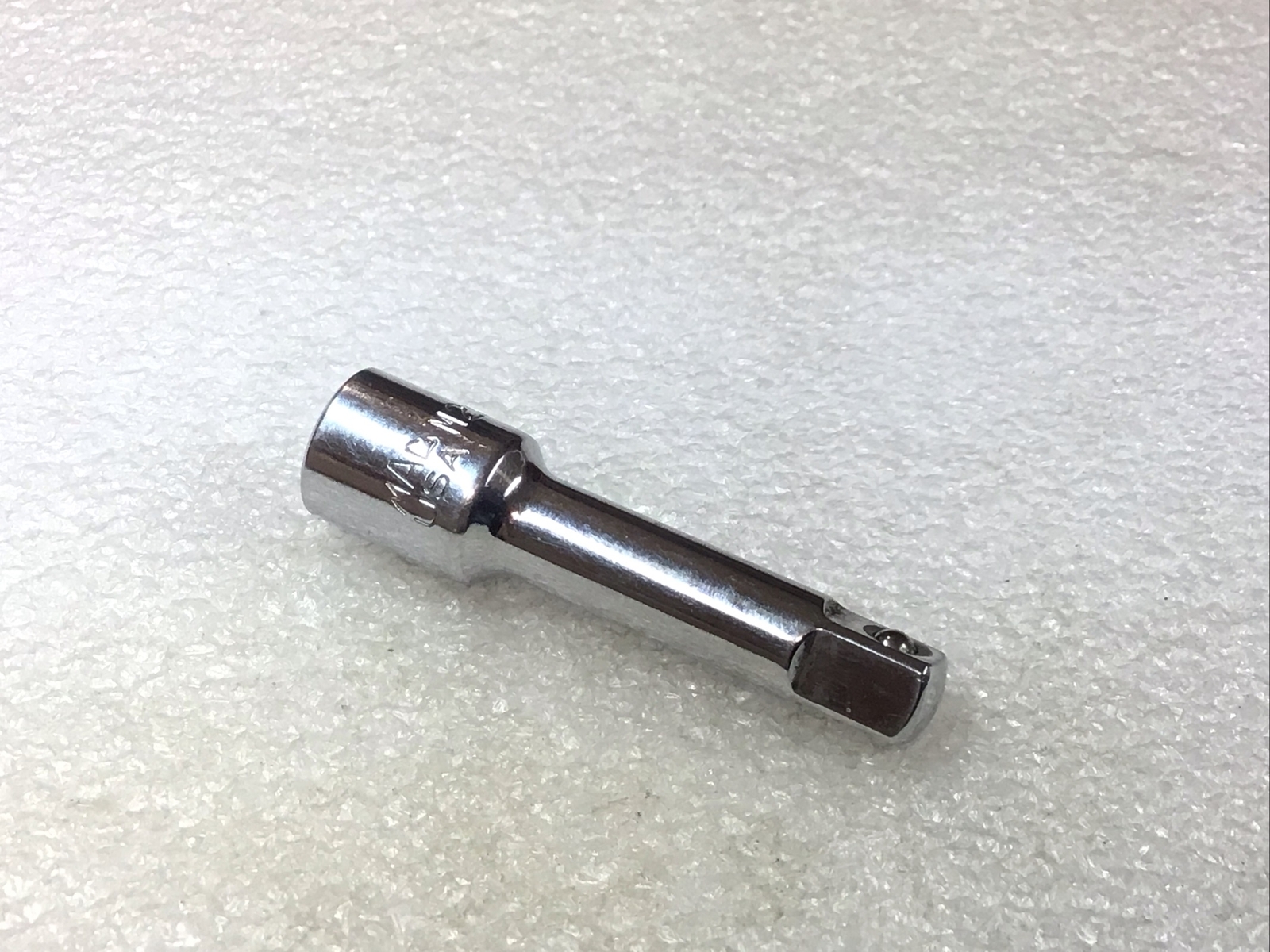 MAC Tools#M2E – 1/4” Drive, Chrome, 2” Long Extension with LOCKING ball-USA-NICE