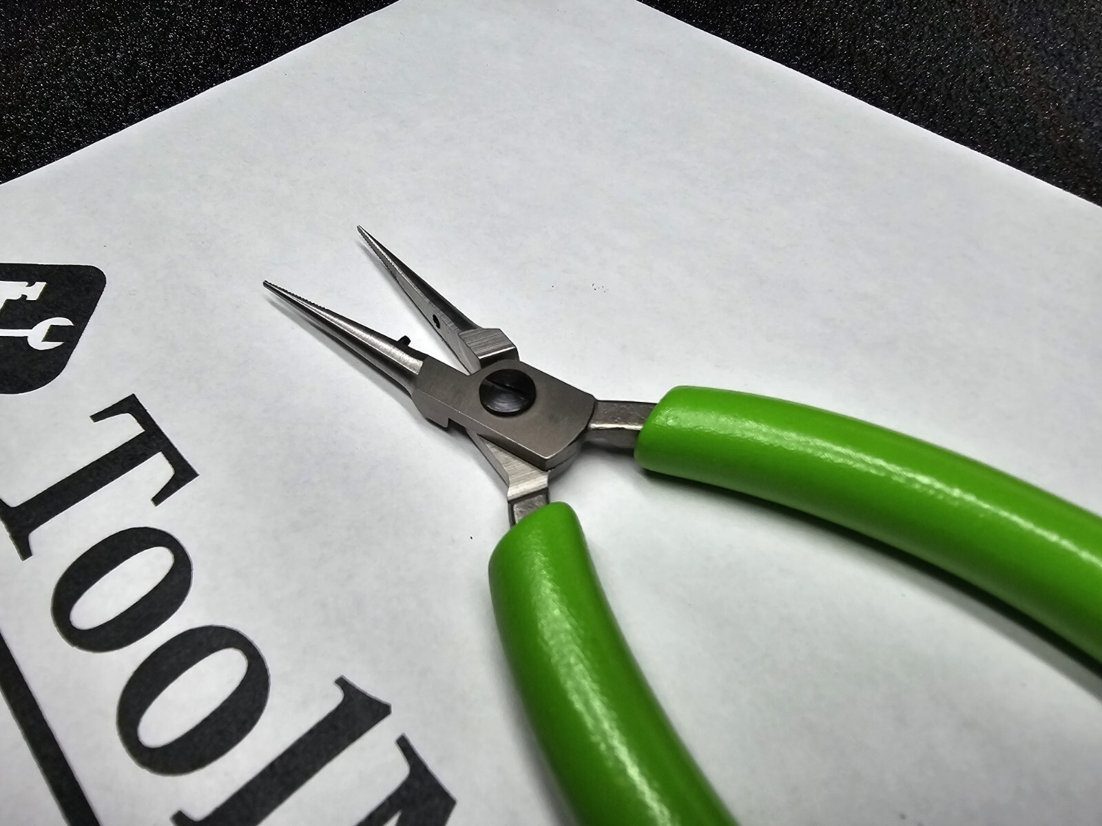 Snap-on Tools NEW GREEN Soft Grip 5-1/2″ Needle Nose Precision Pliers P92055A