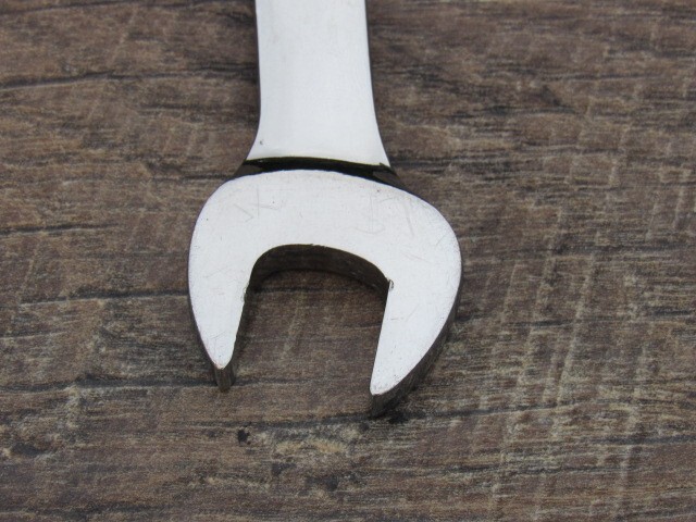 SNAP ON 17MM OEXM170B 17MM OPEN END 12 POINT BOX END COMB. WRENCH 17 MM USED