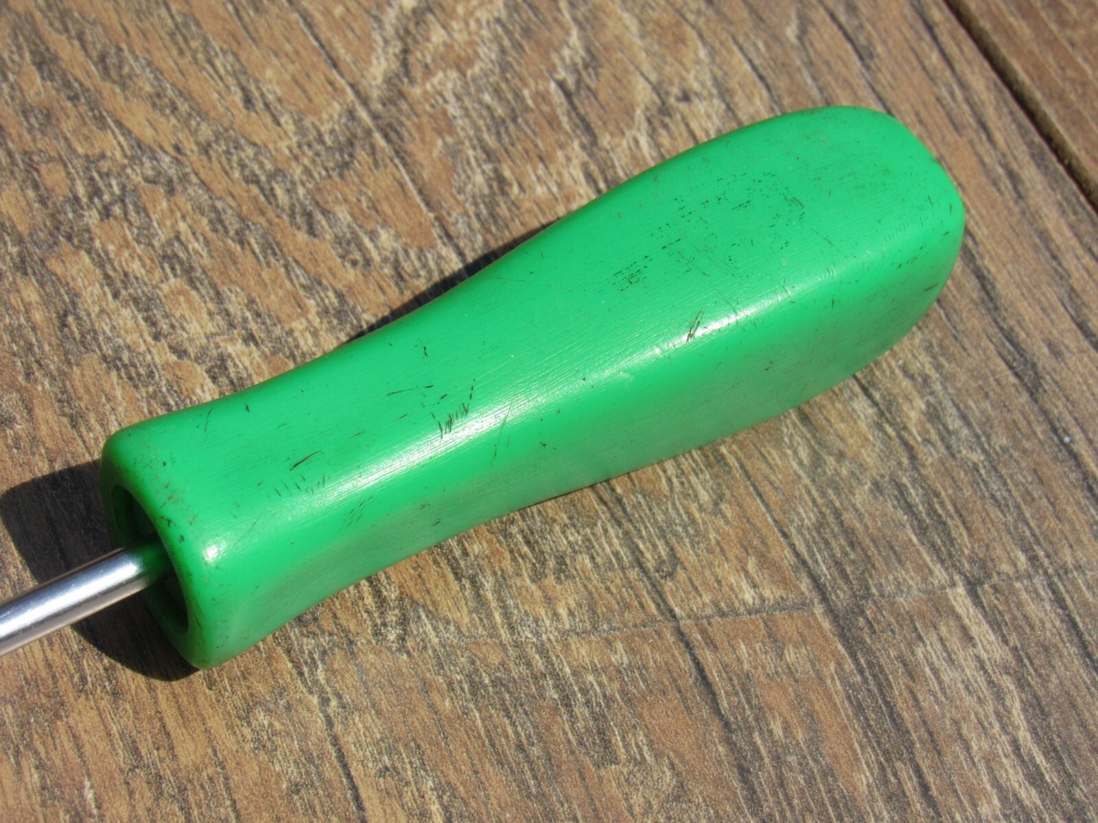 MATCO FLAT TIP STRAGHT 6 3/4″ BLADE SLOTED GREEN HANDLE SCREWDRIVER 10 1/4″ OAL