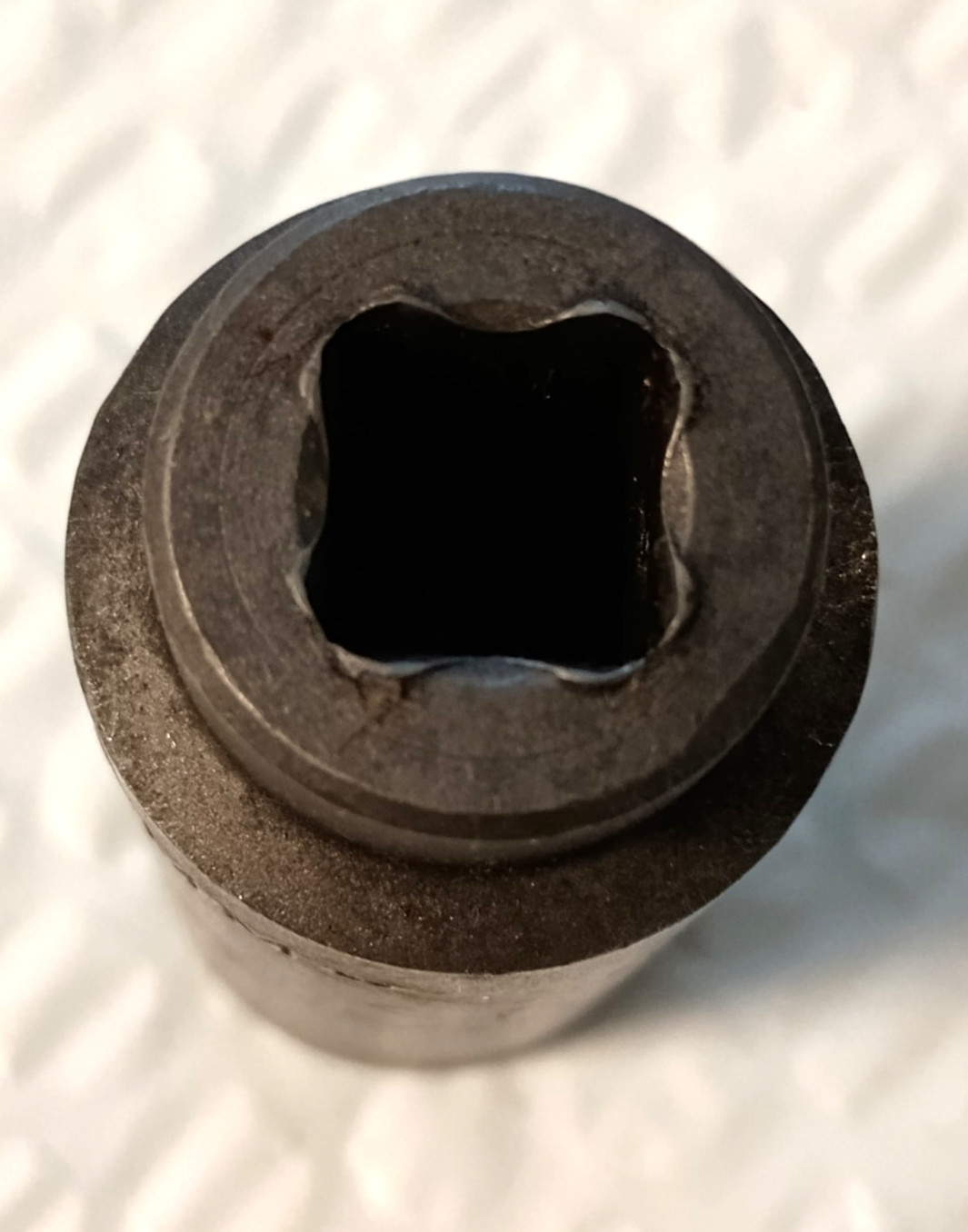 MAC TOOLS XDP6-19MM, 3/8″ DRIVE, 19MM. IMPACT SOCKET, 2.7″ DEEP, 6 POINT.