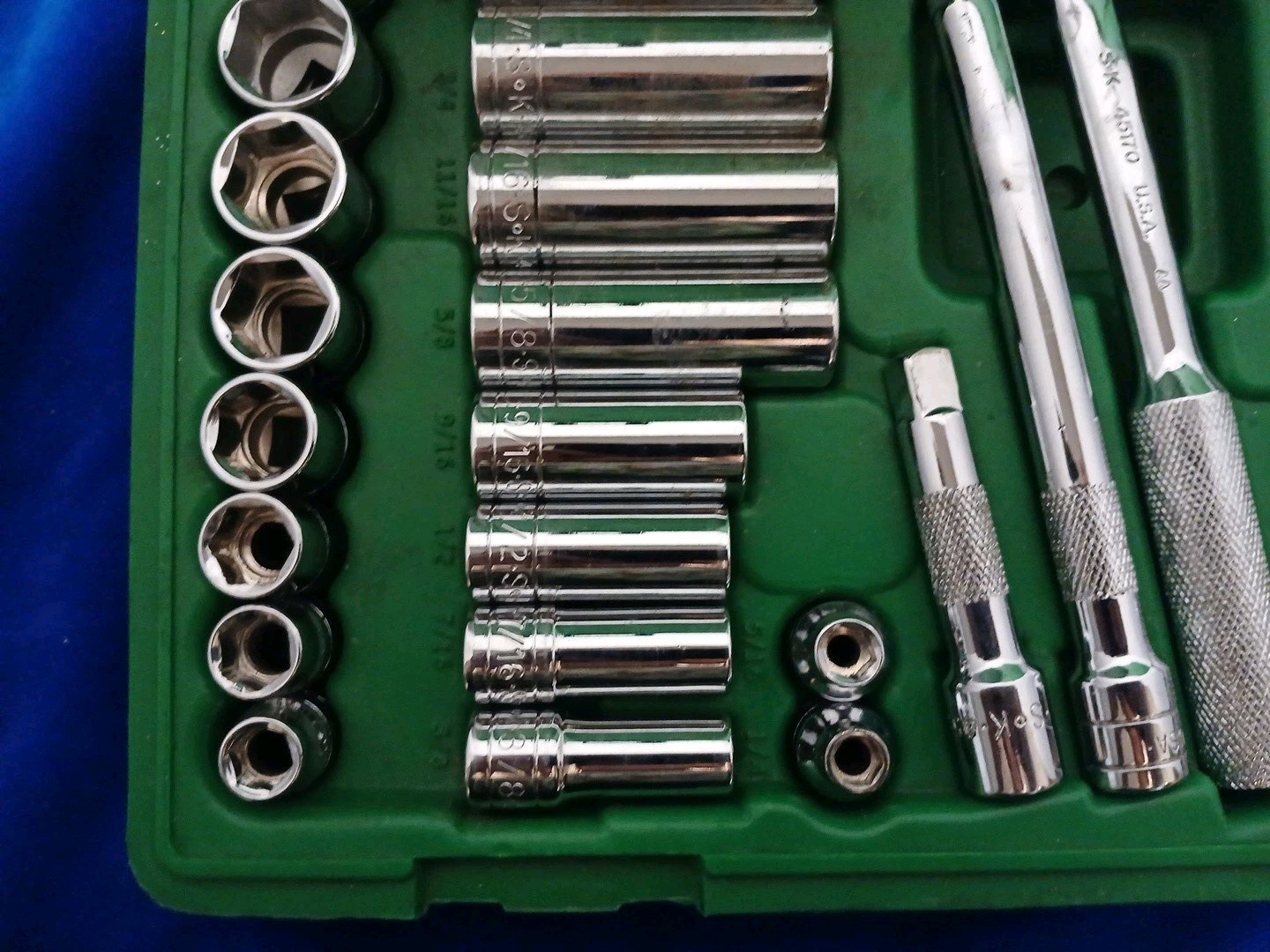 SK Tools USA 94547 Standard & Metric 3/8″ Drive 47pc Socket Set