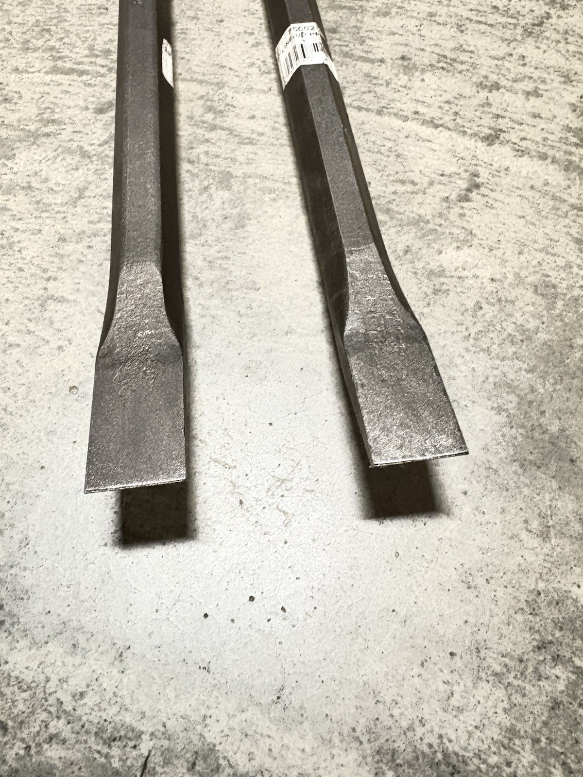 2-Mayhew Tools 75002 Line-Up Pry Bar 3/4 X 20 inch Offset Chisel Tapered Point