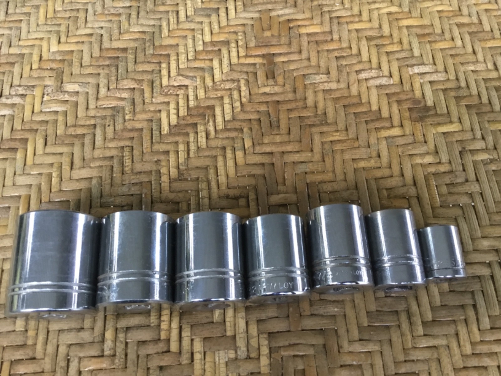 VTG Armstrong USA 1/2″ Dr. SAE Shallow 12pt Socket Set 3/4- 1-1/4″, 3/8″ Dr 5/8″