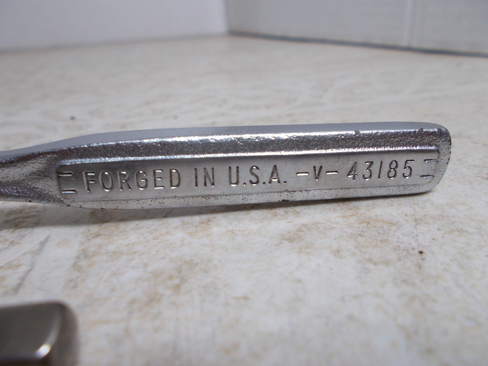 VTG. Craftsman 43185 V Series 1/4″ Dr. Ratchet W/Oil Port PLUS 3″ Extension (F2)