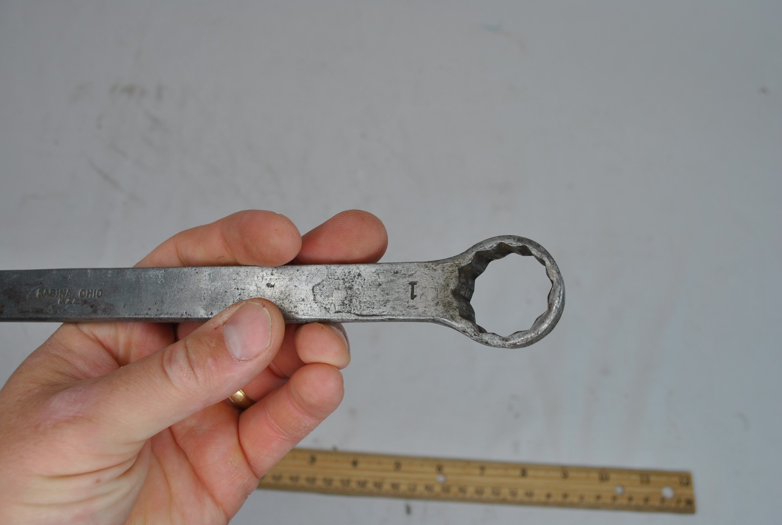 Mac Tools Sabina Vintage 13.5″ Long 13/16″-1″ 12PT SAE Box Wrench B101