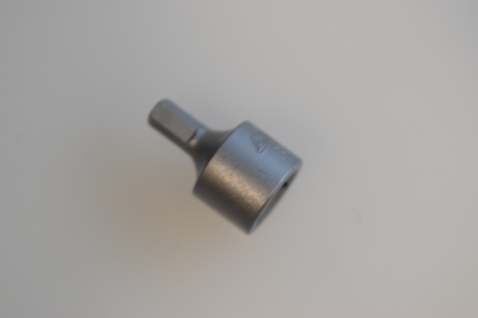 Blue Point BLPTHS14532 5/32″ Stubby Tamper Resistant Hex Bit Socket 1/4″ Drive