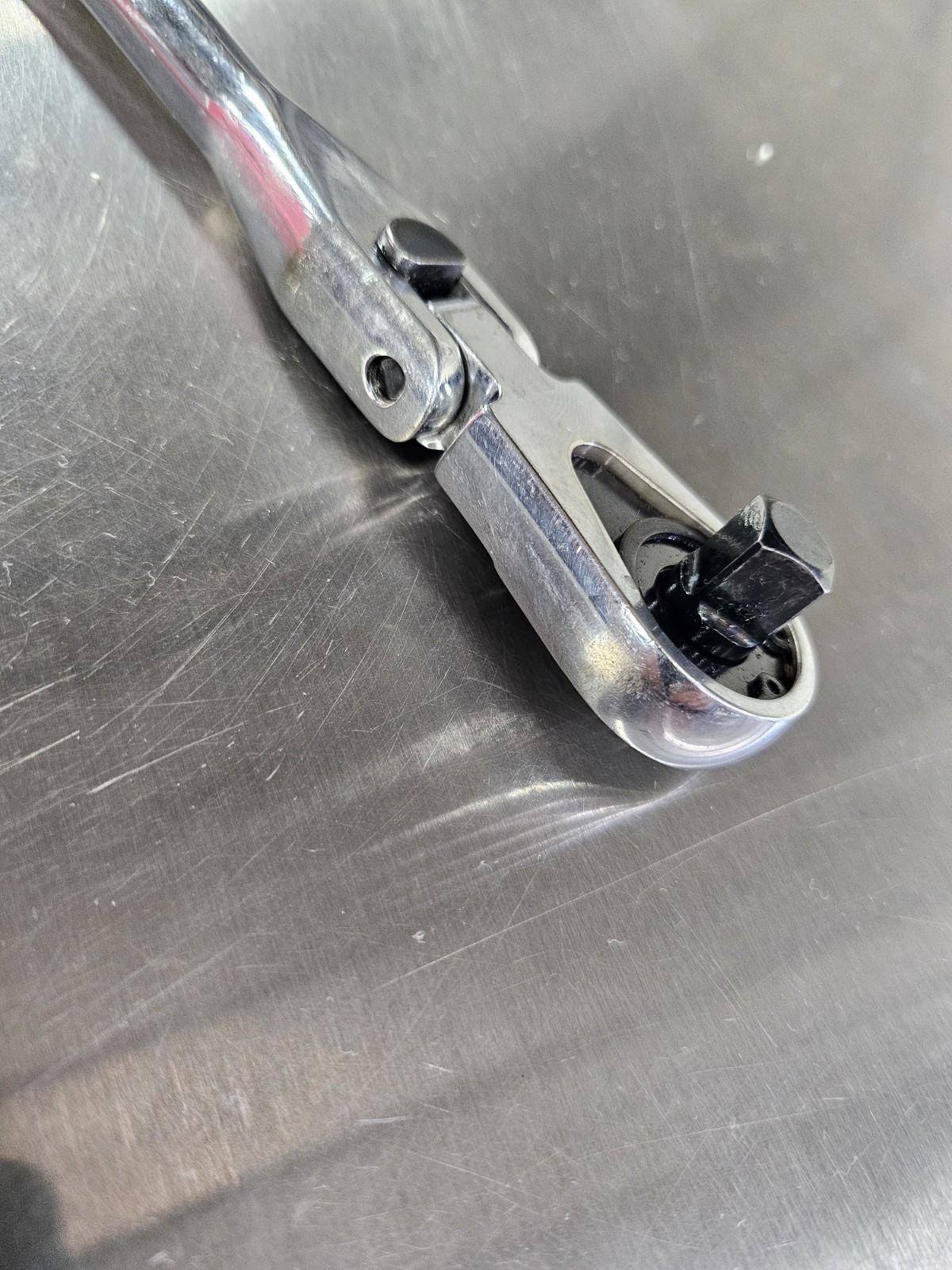 Matco Tools BFR128LF 3/8” Drive 11-1/2 Flex Head locking Chrome Ratchet 88 tooth