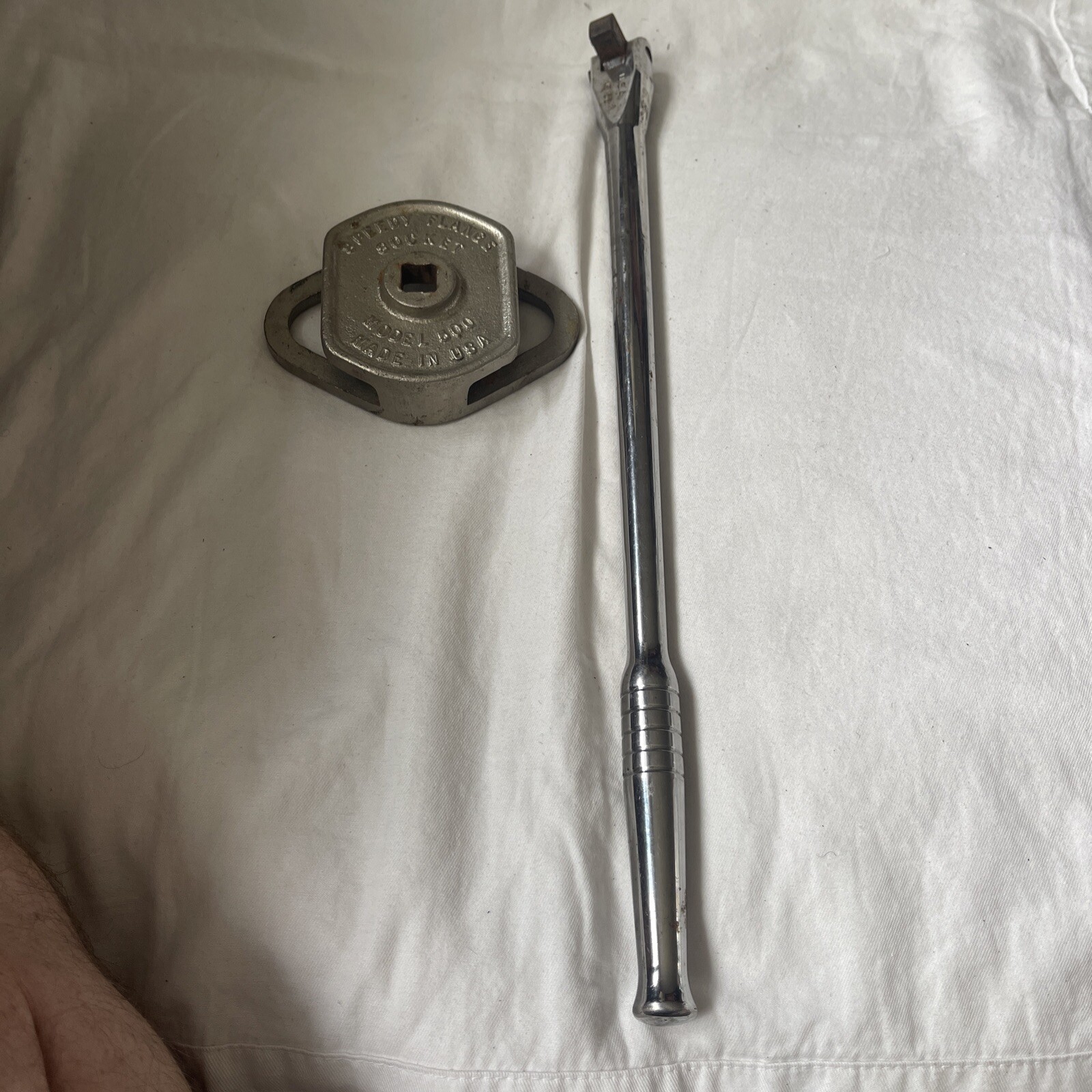NAPA 1/2″ Drive Breaker Bar NS56 18″ Long USA + Speedy Flange Socket Model 500