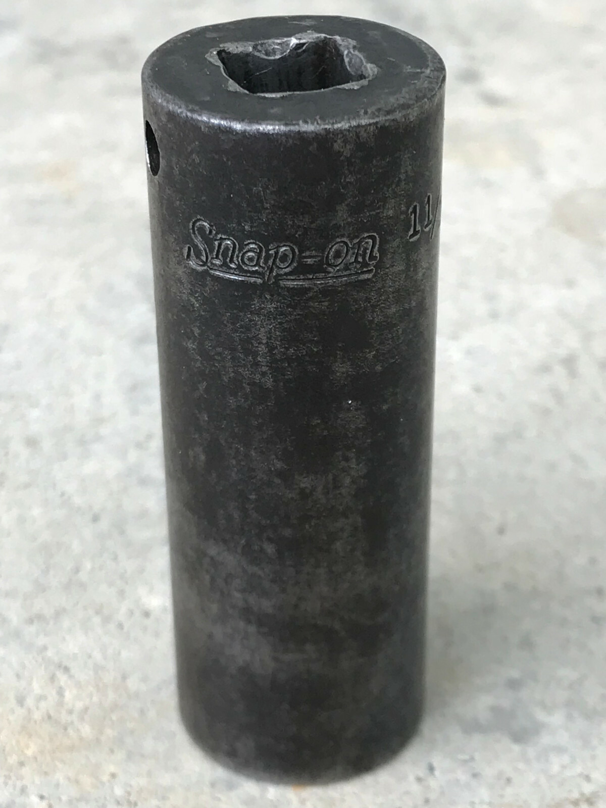 Snap On 11/16″ Deep 6 Point 3/8″ Drive Impact Socket SIMF220 – USA