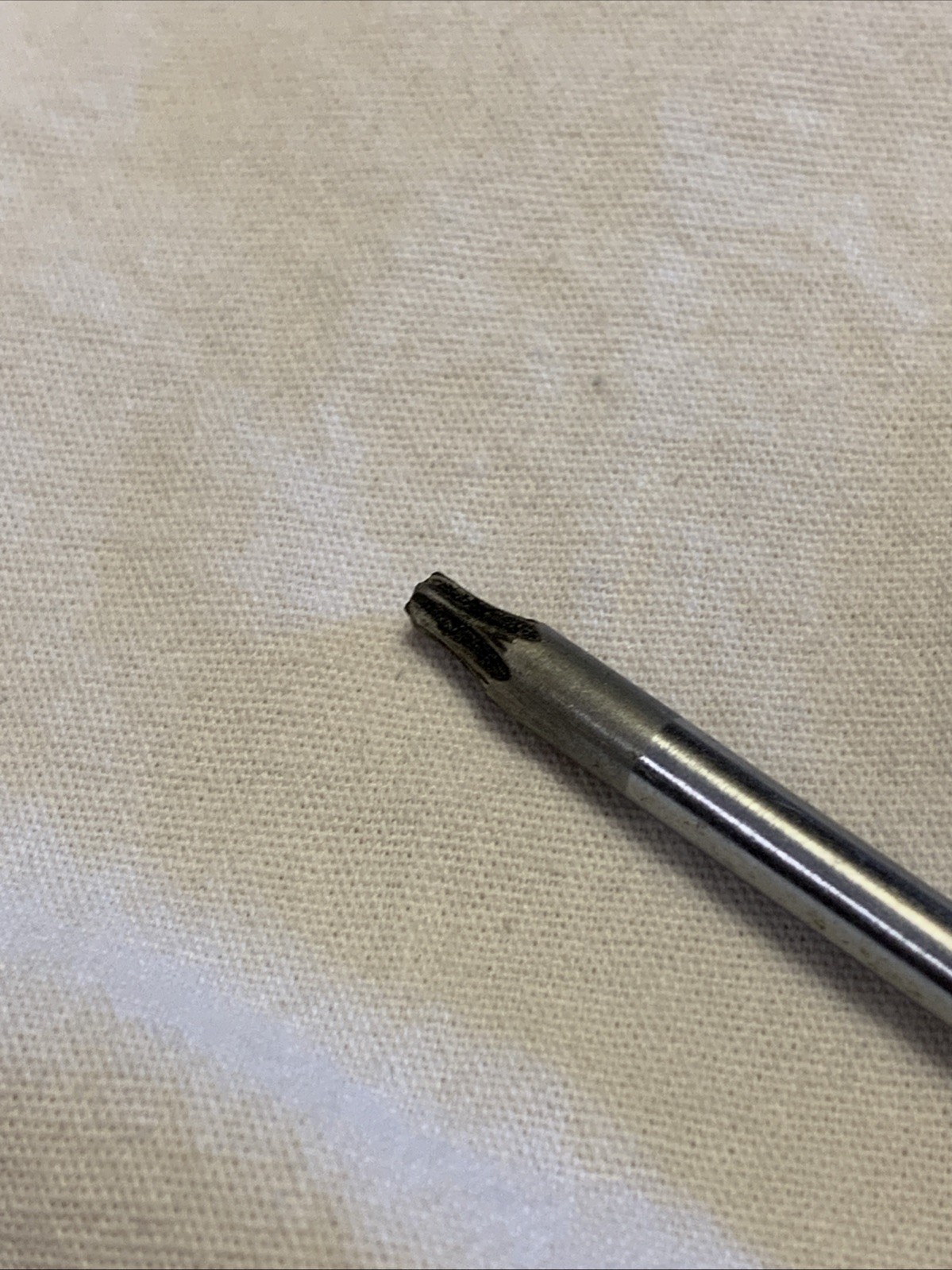 Snap-on Tools USA 16″ Long T15 Torx Screwdriver Black Hard Handle SDTX1615