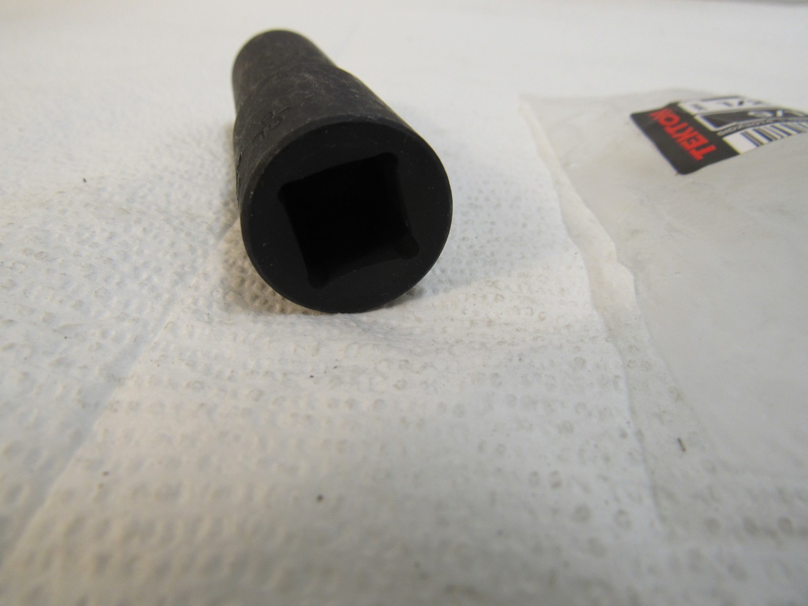 Tekton 9/16″ x 1/2″ Drive 6 Point Deep Well Socket SID23014
