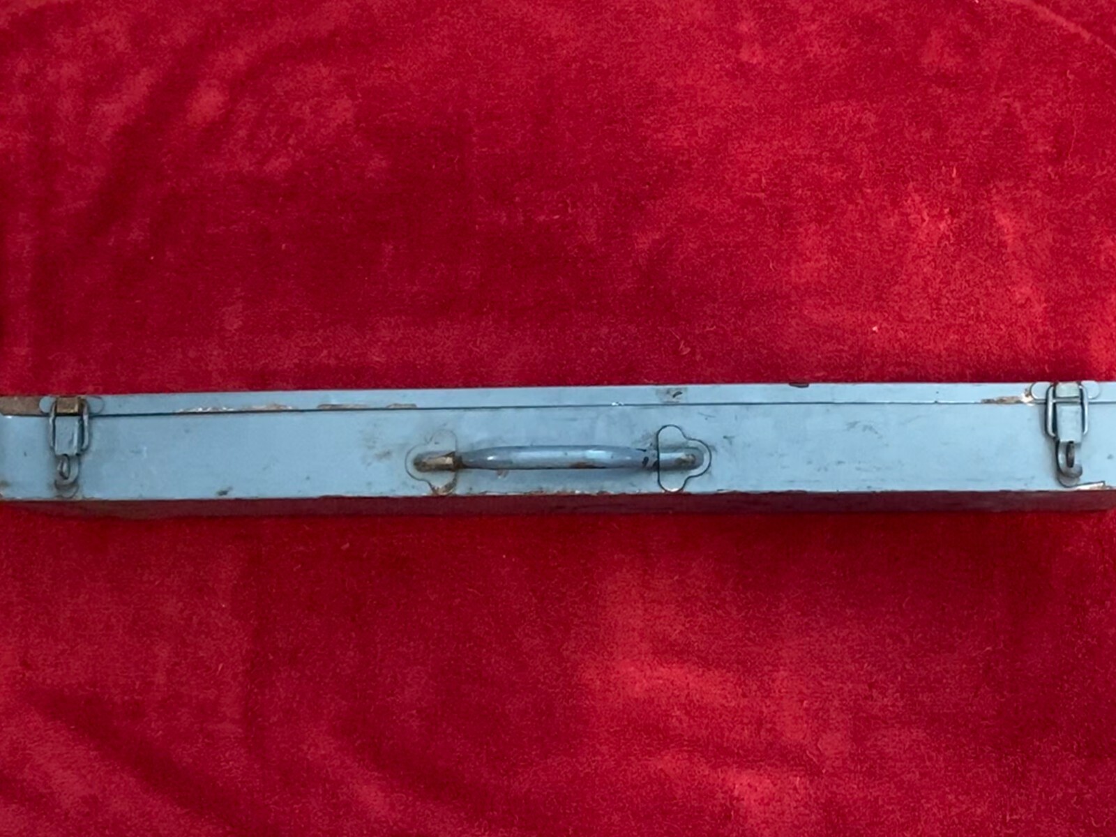 VELVAC INC ROTATING HEAD CRIMPERS RED WITH GRIP HANDLES AND METAL CARRYING CASE