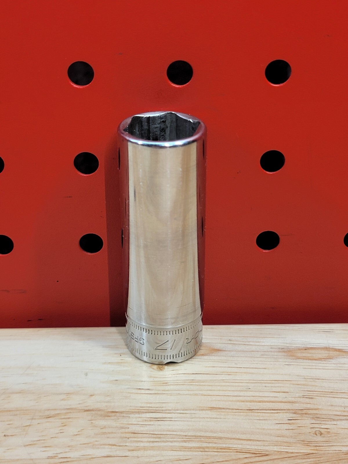 Snap-on Tools SFSM17 3/8″ Drive 17mm Metric 6-Point Deep Chrome Socket
