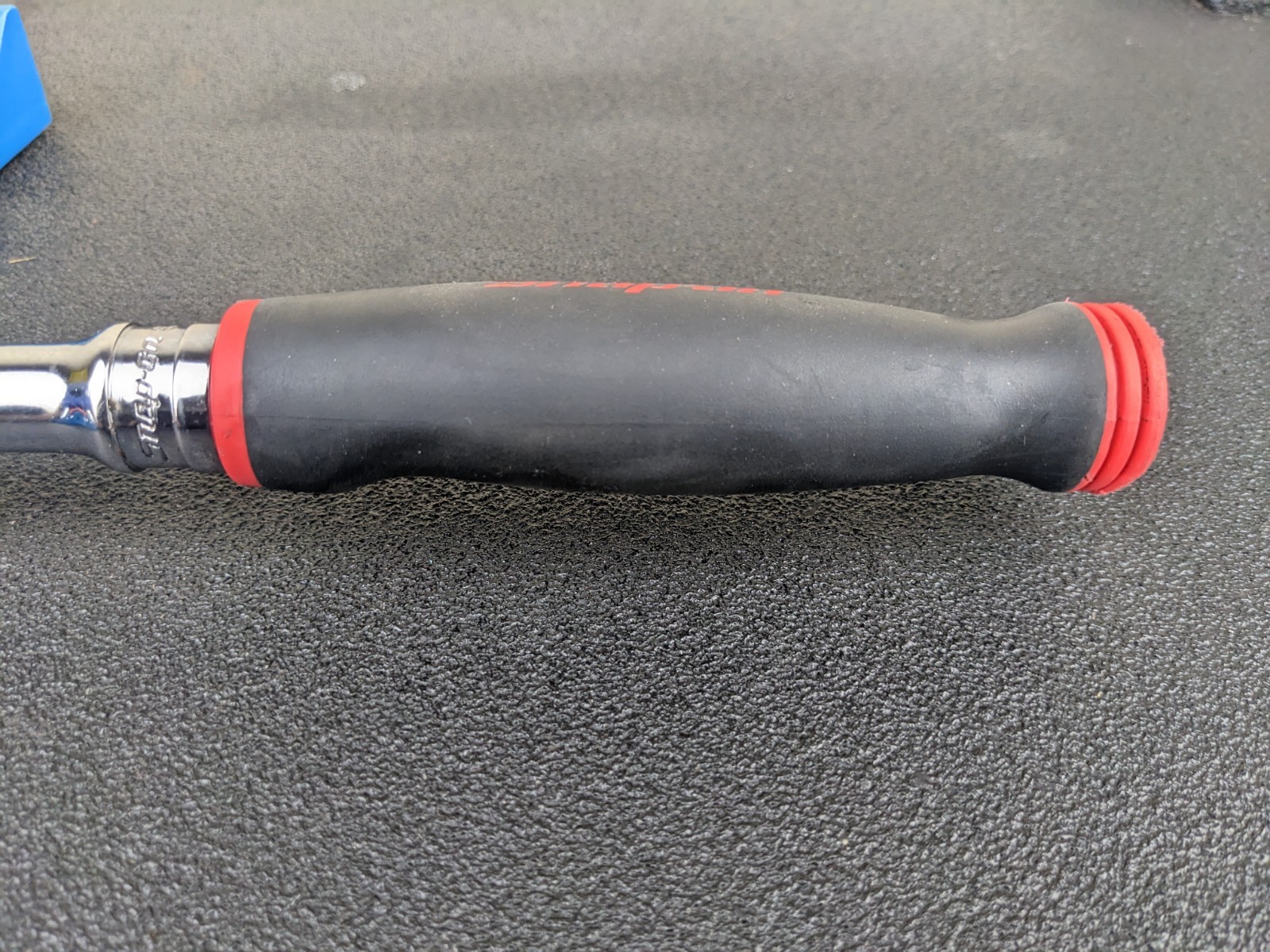 #bo673 Snap On Tools SHBB24 1/2″ Drive 24″ Soft Grip Handle Breaker Bar RED