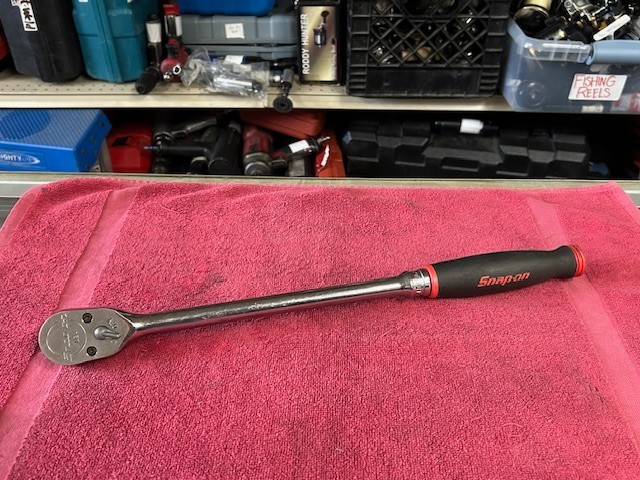 SNAP-ON TOOLS 1/2″ DR SOFT HANDLE RATCHET MODEL: SHL936A USA Ships Free!!