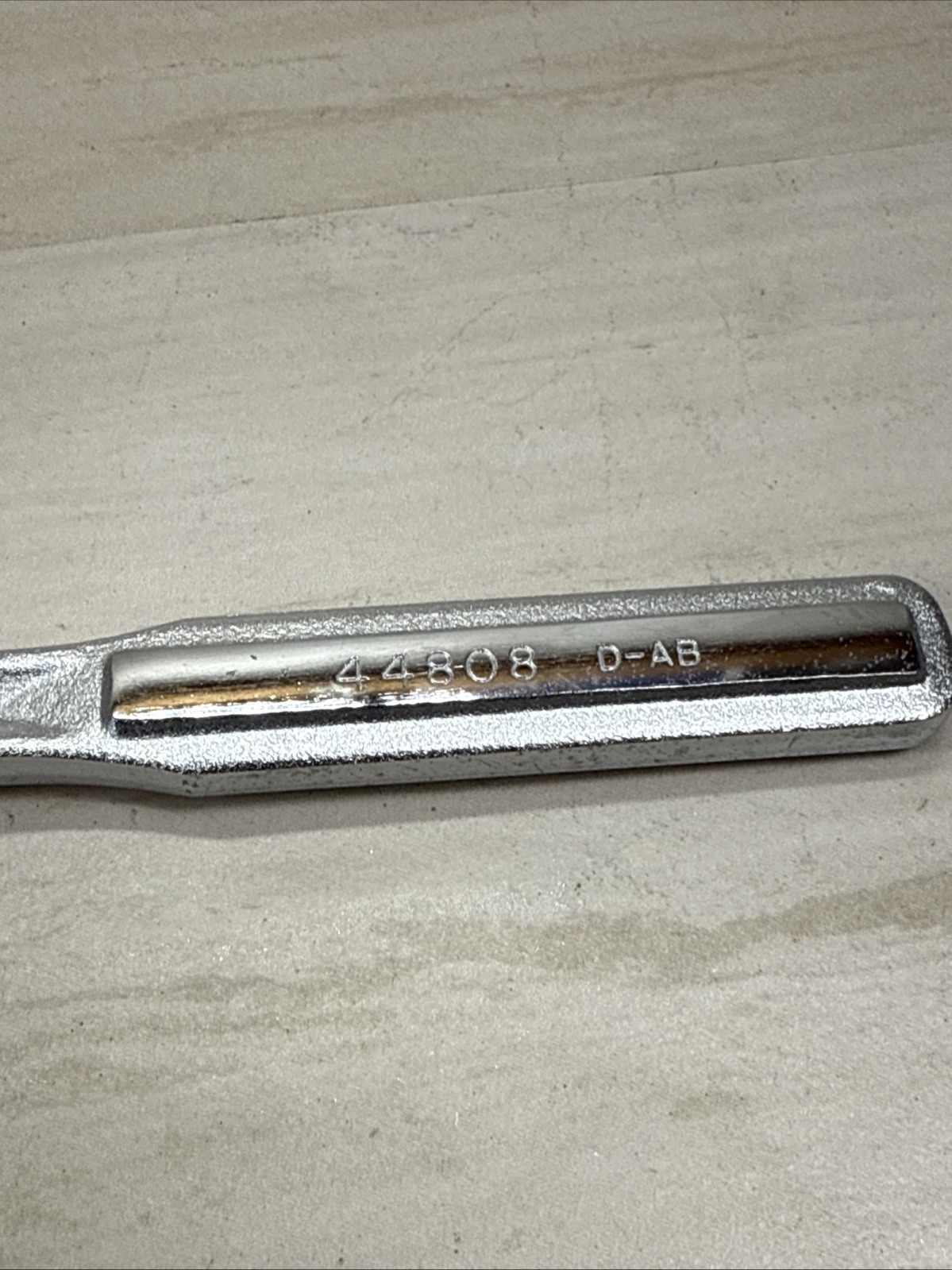 Craftsman 3/8″ Drive 8″ Long Teardrop Ratchet Handle – 44808 D-AB Tight