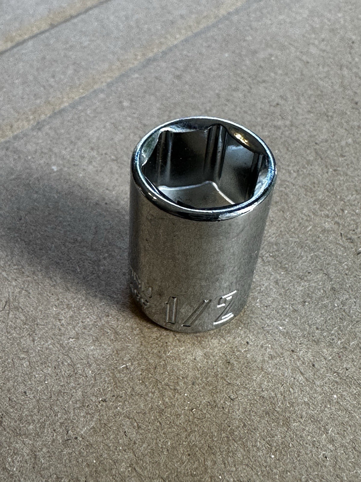 Craftsman 1/2″ 6 Point Shallow Chrome Socket 1/4″ Drive CMMT43499. 0471