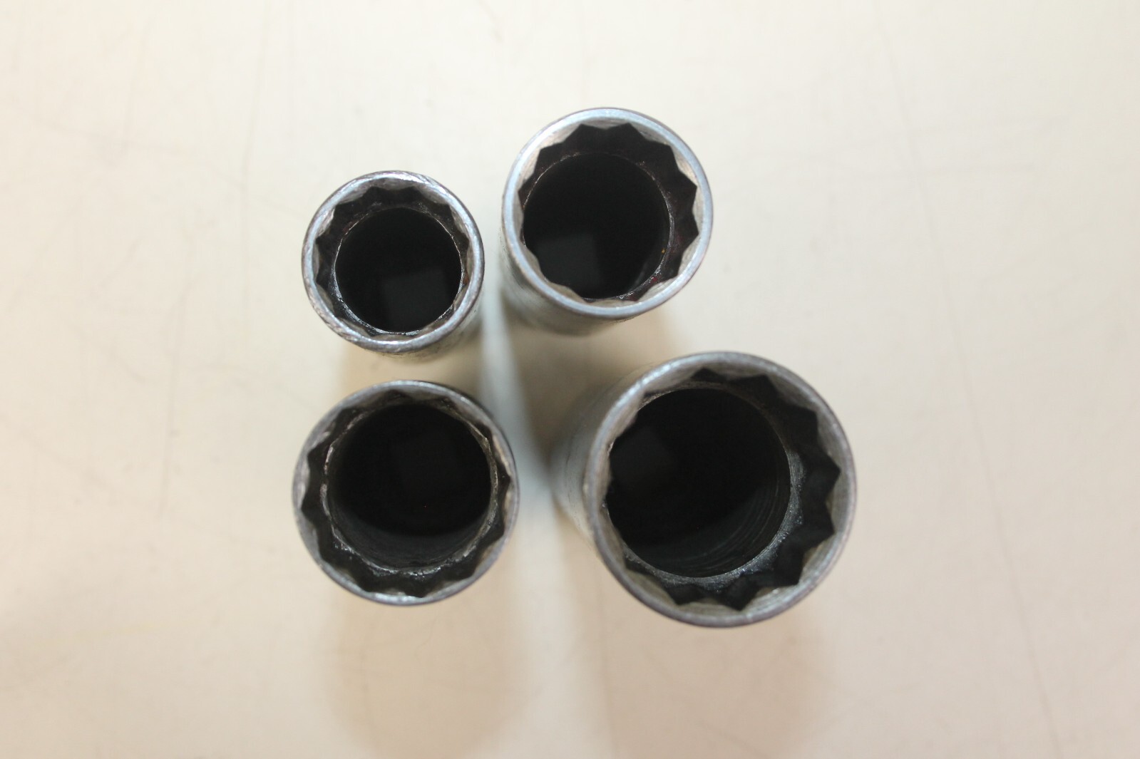 (4) Snap-On Sockets «SF» 191, 221, 241, 281 ~ 3/8″ Dr. ~ 12 Point (loc:LD1)
