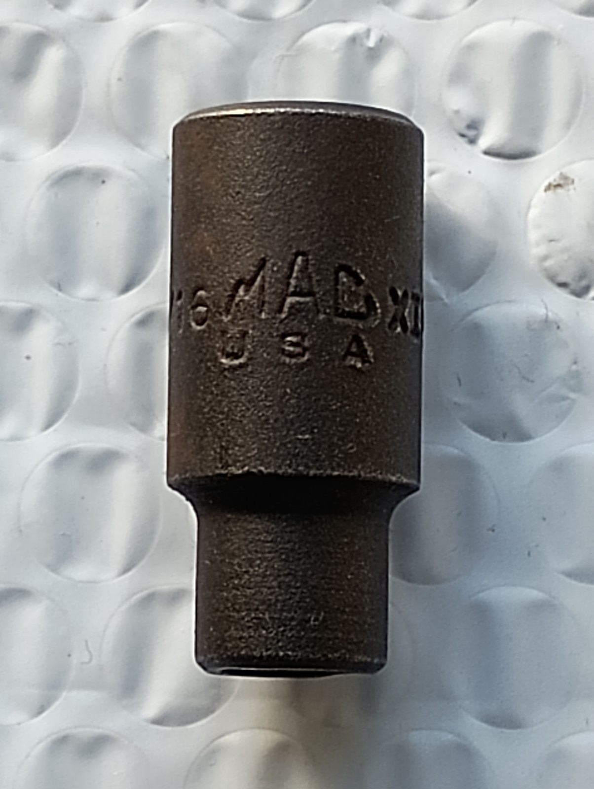 MAC TOOLS XID106, 3/8″ SOCKET DRIVEN, 5/16″ HEX IMPACT SHANK BIT HOLDER.