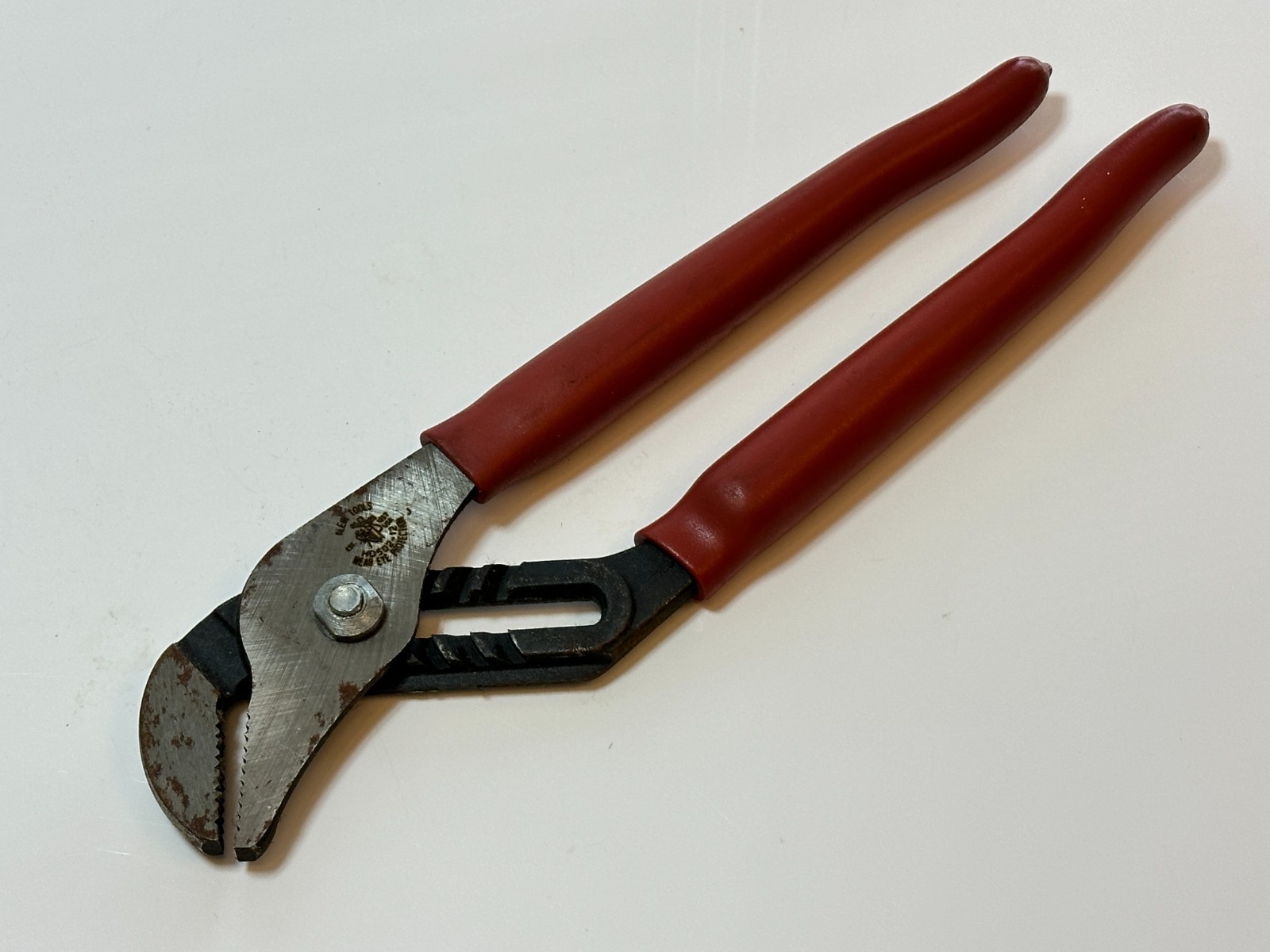 NOS Klein Tools USA HD502-12 Pump Pliers 12-Inch Tongue 12″ Red Comfort Grip NEW