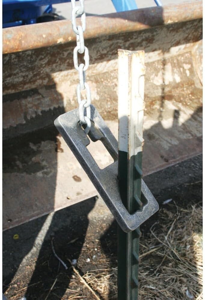 Efficient 17 lb T-Post Puller with Multi-Tool Compatibility | Farm Essential