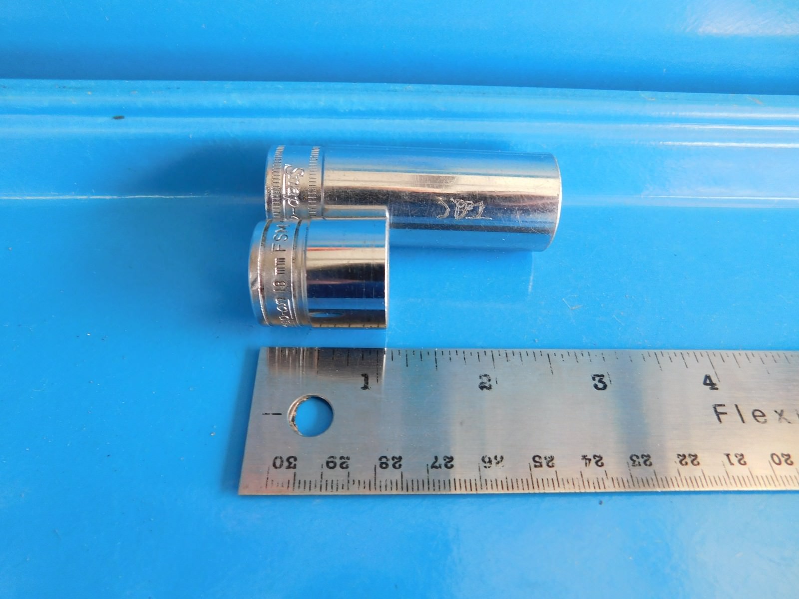 USED,SNAP ON 3/8 IN. DR.,»18mm» SHORT & DEEP SOCKETS,LOT OF 2, #’FSM18 & SFSM18