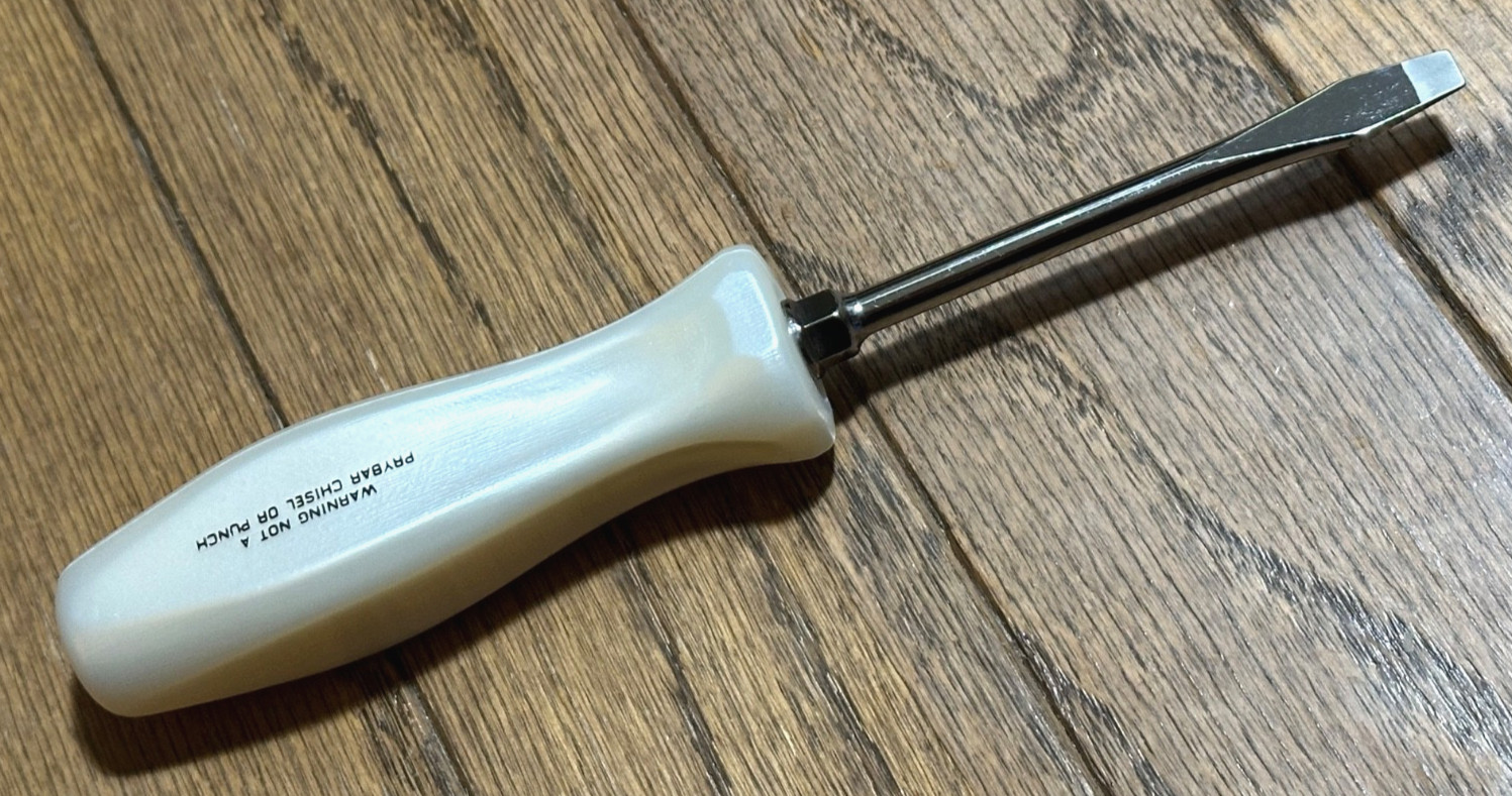 🇺🇸NEW Snap On Tools PEARL WHITE Hard Flat Blade Screwdriver Slotted 8″ Long