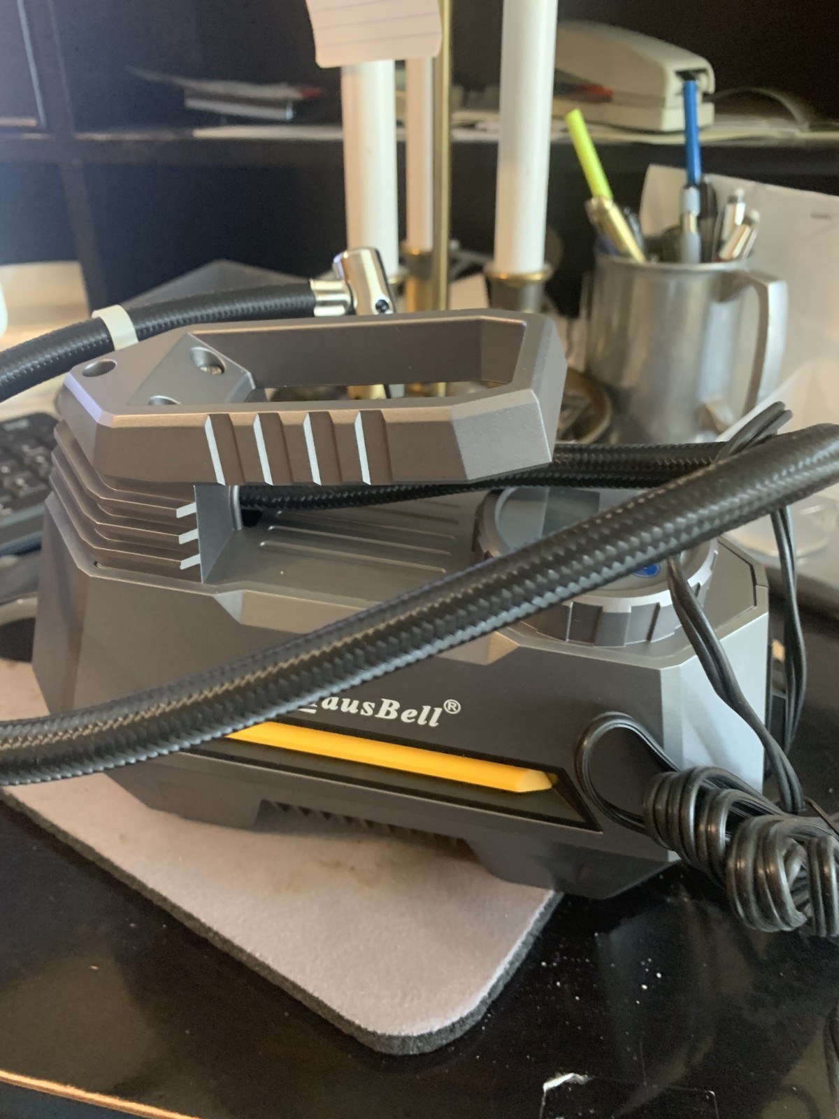 Portable air pump for car HausBell