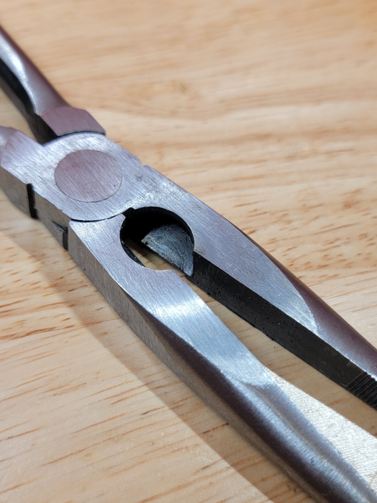 Mac Tools NICE P301731 11” Long Spring Loaded ORANGE Handle Needle Nose Pliers