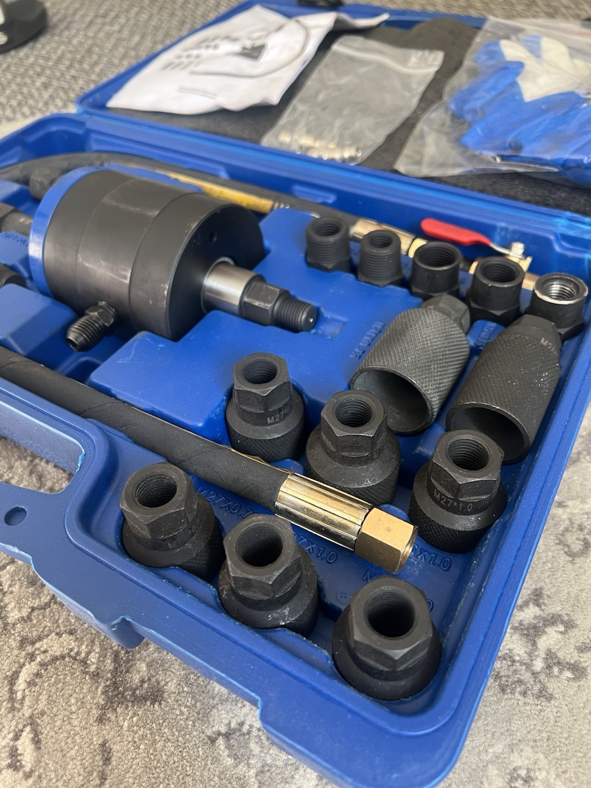 OMT 24pcs Pneumatic Injector Puller Set for Diesel Engines 5-8 Bar Air Vibration