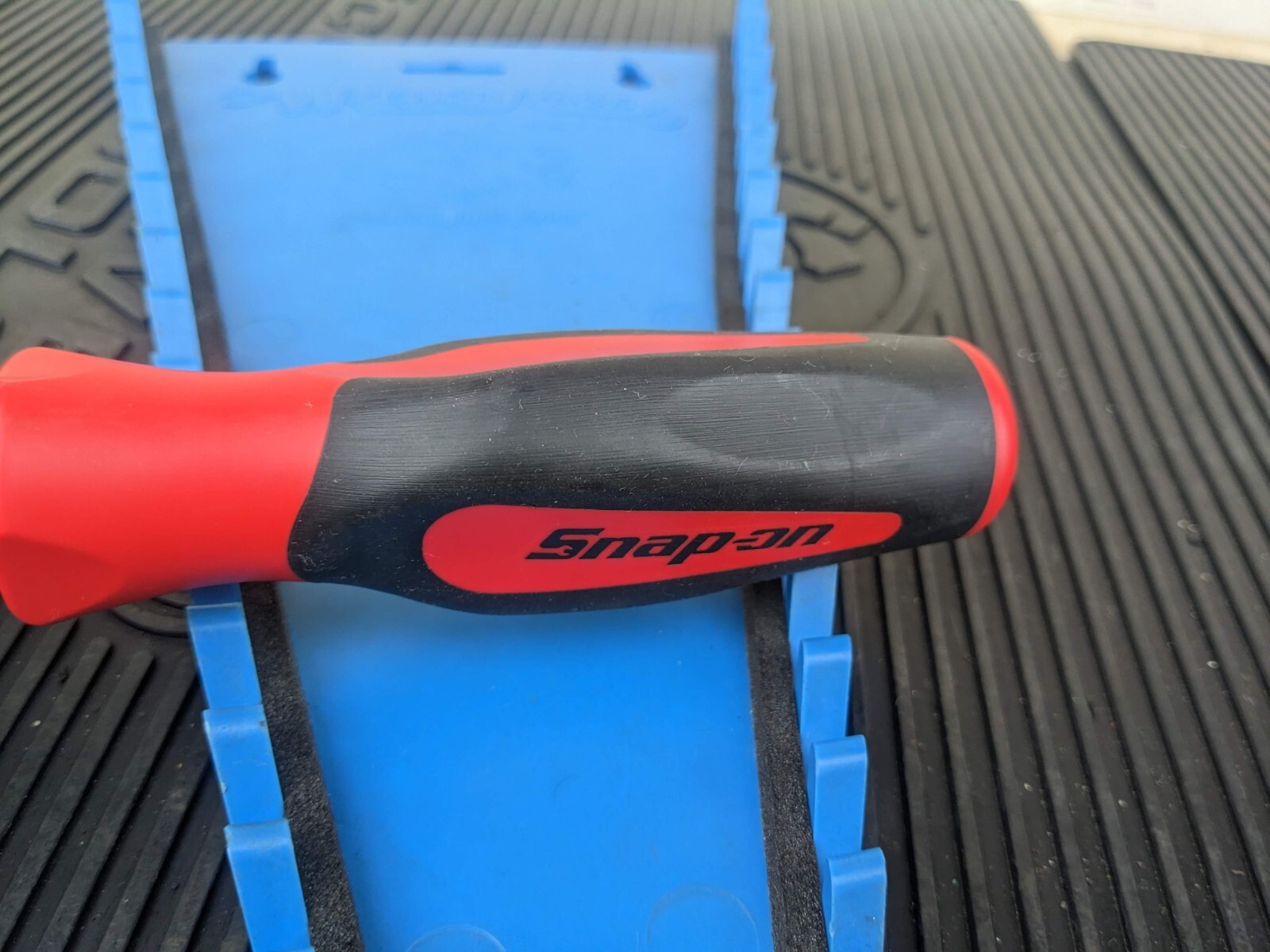 #bc458 NEW! Snap-on USA RED Soft Grip T30 Torx Screwdriver SGDTX430B