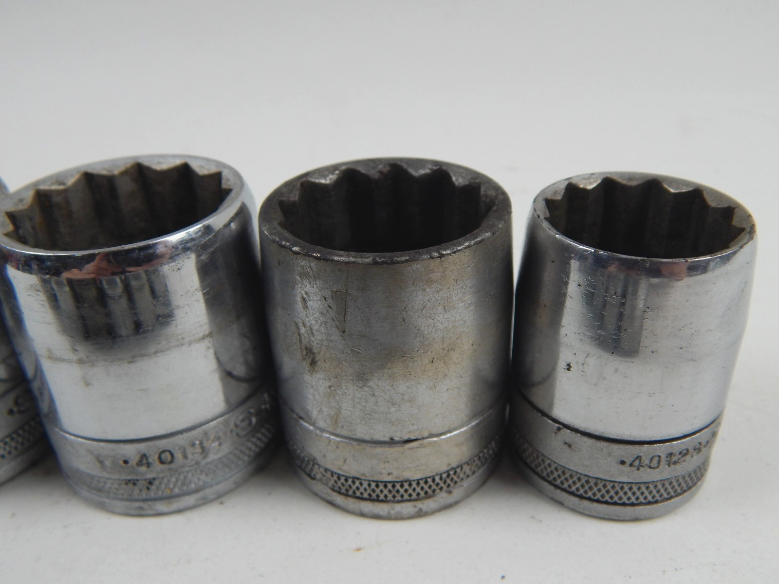 SK Tools Knurled 1/2″ Drive 12pc Shallow Chrome Socket Set 9/16″ to 1-1/4″