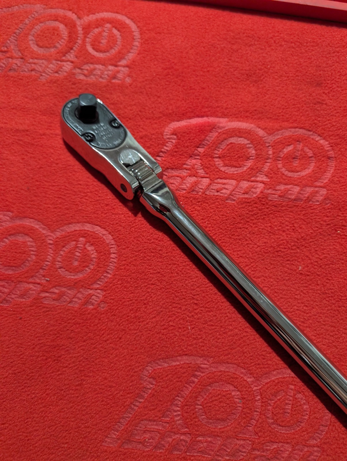 Snap-on BRAND NEW 3/8″ Drive Extra Long LOCKING Flex-Head Ratchet #FLLX80