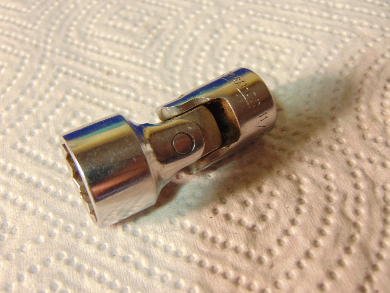 Vintage Snap-on Tools USA 3/8″ Drive 11/16″ SAE 12pt Chrome Swivel Socket FVU22