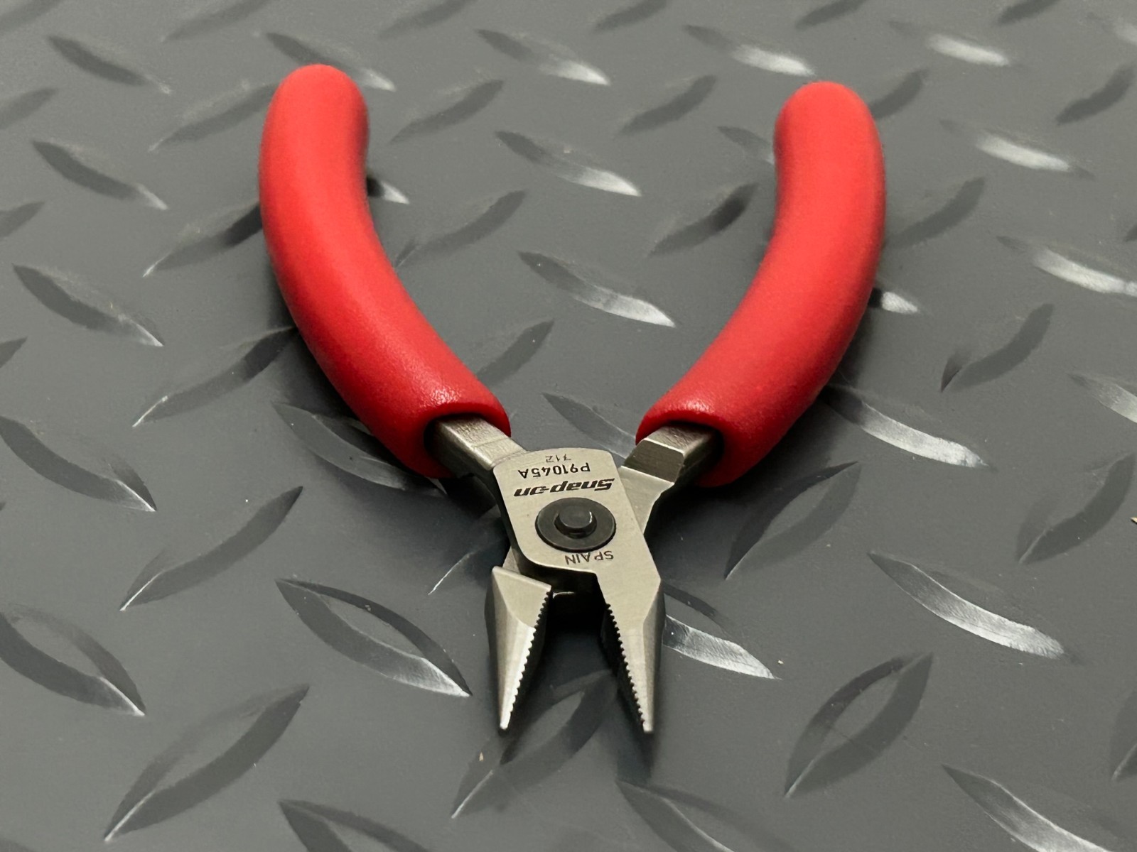 Snap-on Tools RED 4-1/2″ P-Series Precision Snipe Nose Pliers P91045A NEW SPAIN