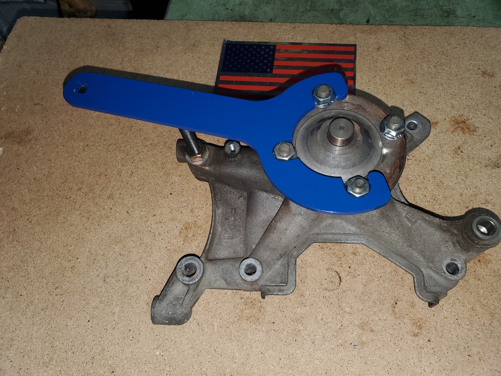 Fan Hub Holding Tool for Toyota V8 and V6. Water Pump and Timing Belt Service
