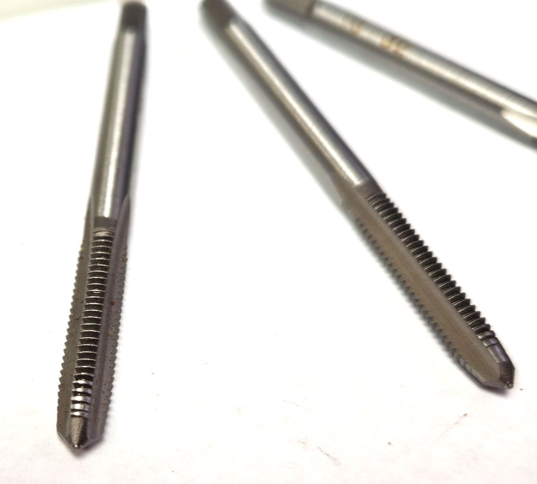 10-32 NF Carbon Steel Tap Set Irwin 2531 3PC USA Taper Plug Bottom