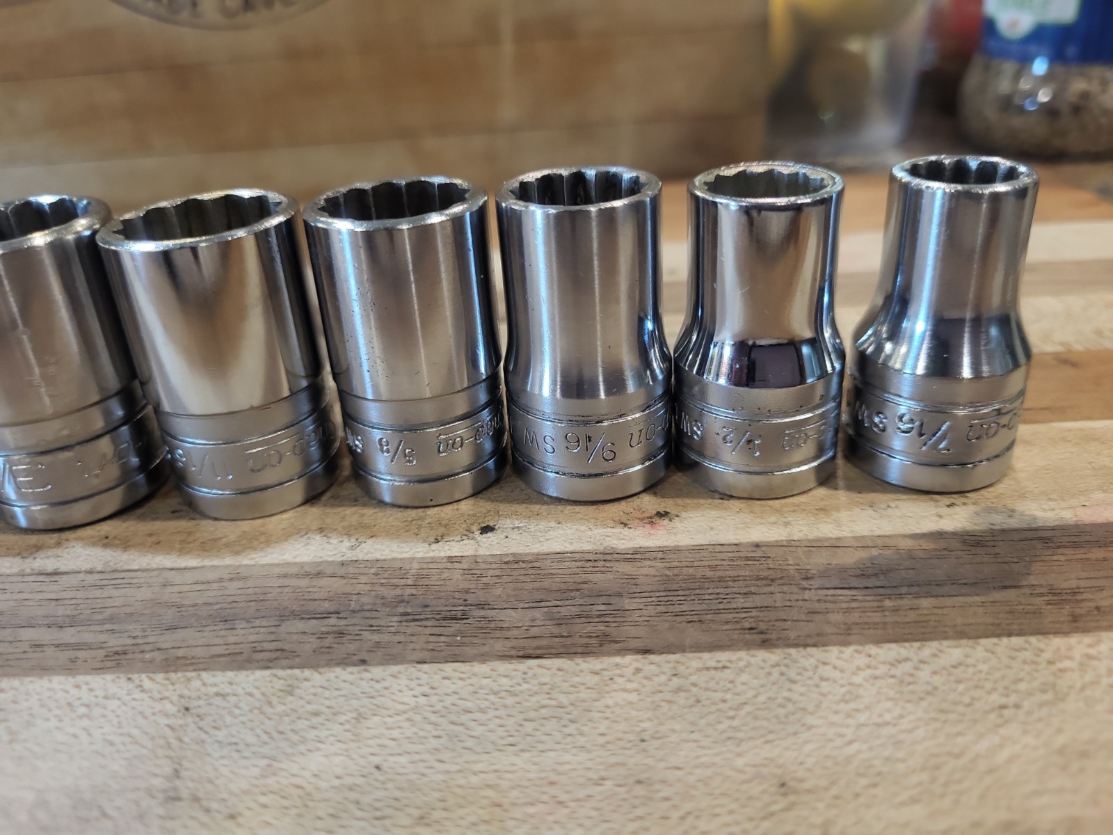 Snap On 10 Pc. 1/2″ Drive 12 Pt SAE Shallow Socket Set 7/16″-1″ SW 141-SW321