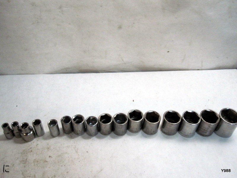 CRAFTSMAN set of 16 sockets mix lot see description