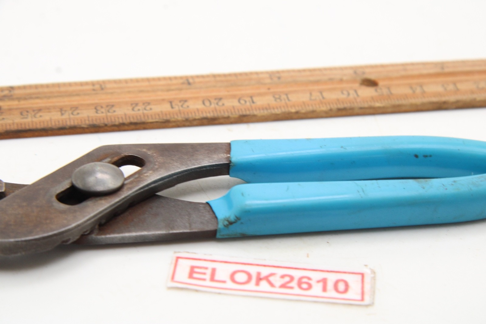 Channellock 426 Tongue & Groove 7″ Long Blue Rubber Grip Pliers USA