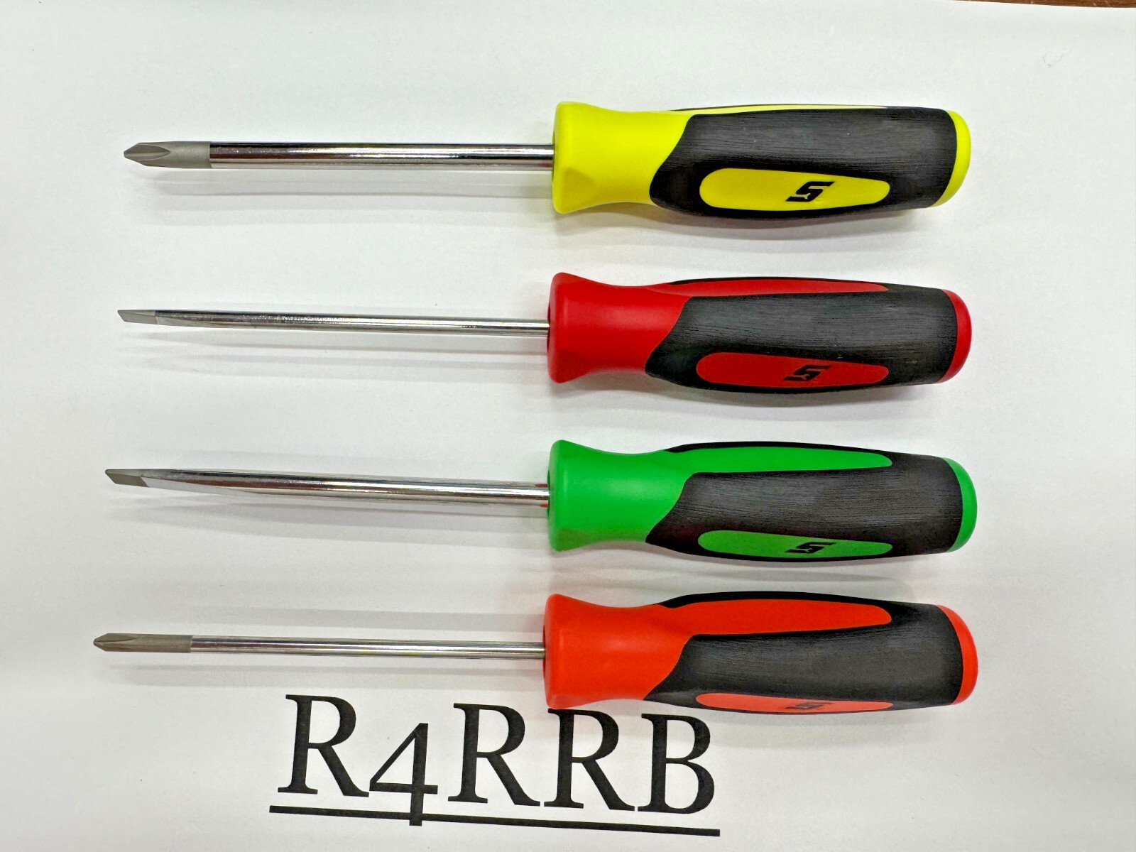 Snap-on Tools NEW MULTI-COLOR 4pc Mini Soft Grip Combo Screwdriver Set SGDX40BMC