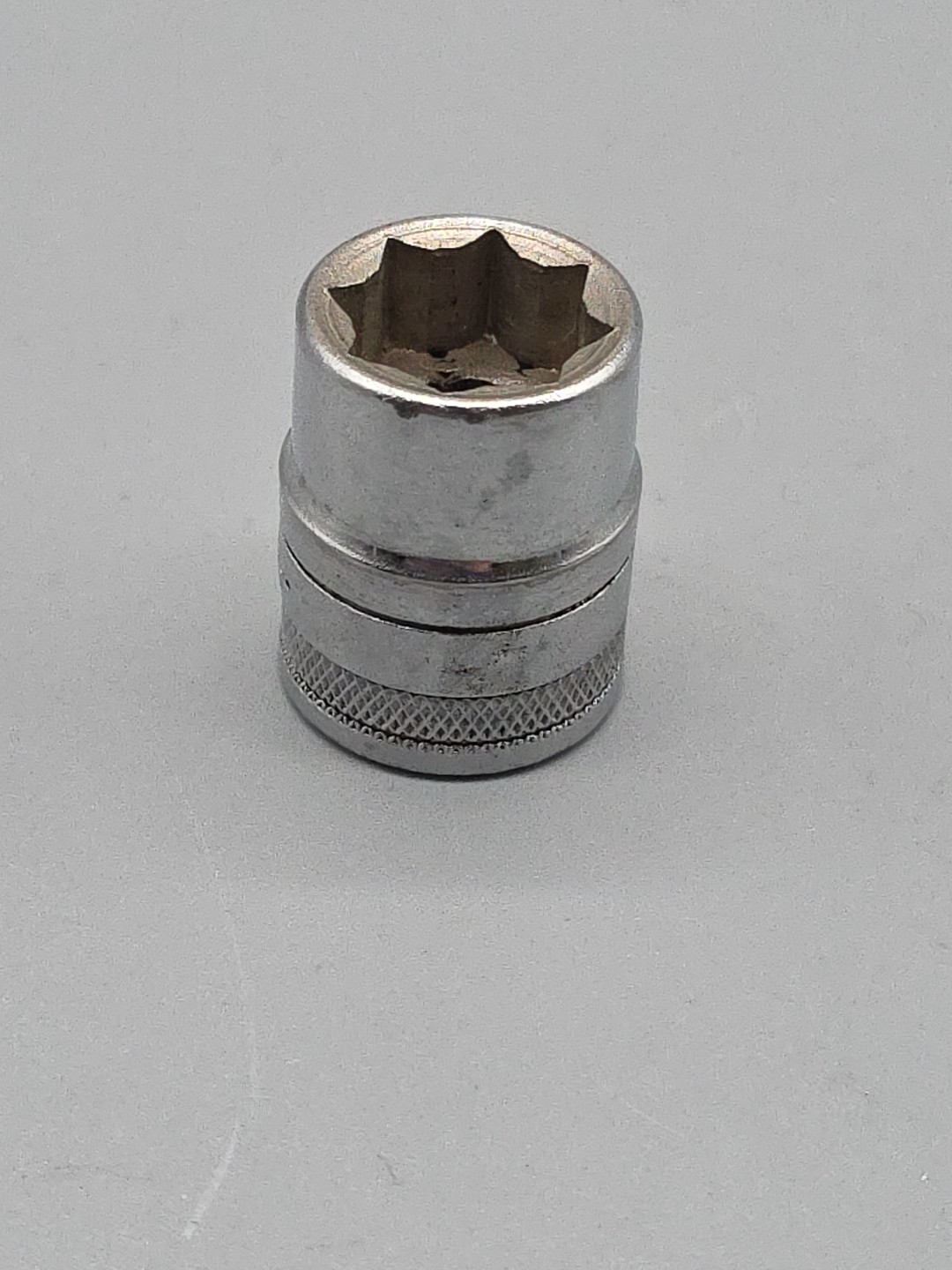 S-K Tools 40901 3/8” Knurled Socket 8-Point Double Square, 1/4″ Drive USA