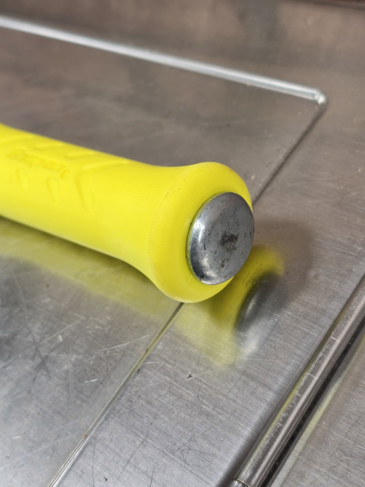 Snap-on HIVIZ 10″ Length Straight Blade Striking Prybar, Part# MPBS10AHV