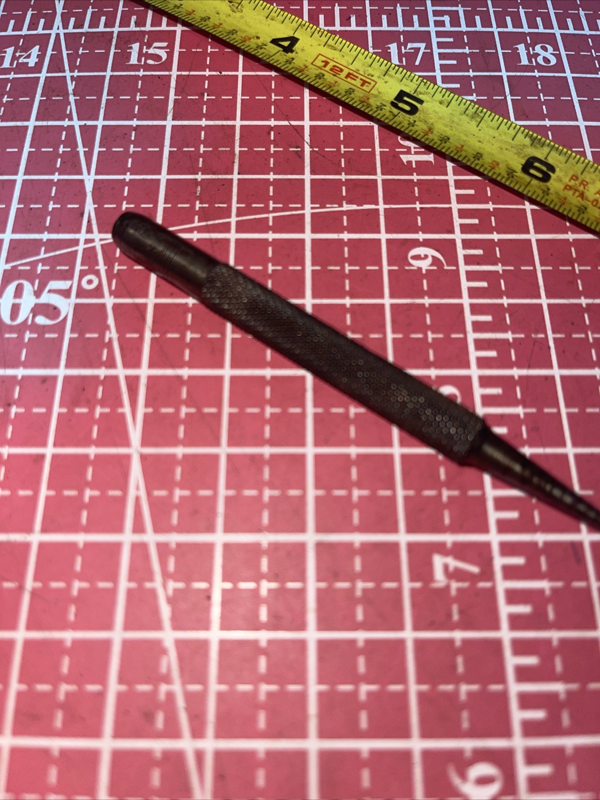 LS Starrett USA 3/32 In SAE Machinist Punch Vintage L.S. Knurled Grip