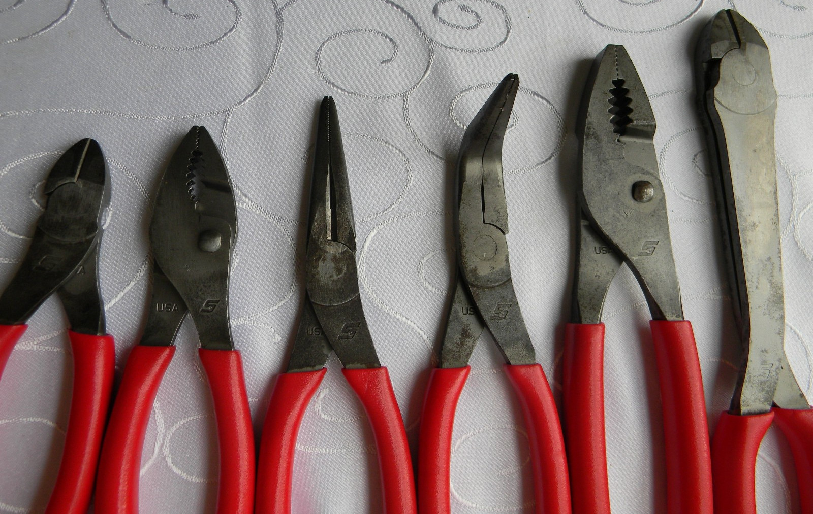SNAP-ON 6PC RED VINYL GRIP SLIP JOINT, NEEDLE NOSE, DIAGONAL PLIER SET USA MADE